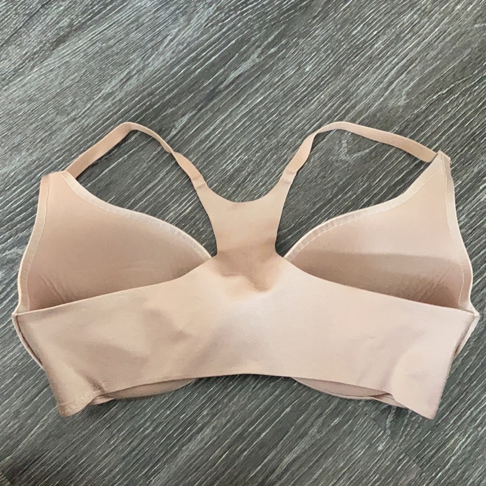 VS ‘Incredible’ Racerback Bra - Picture 4 of 5